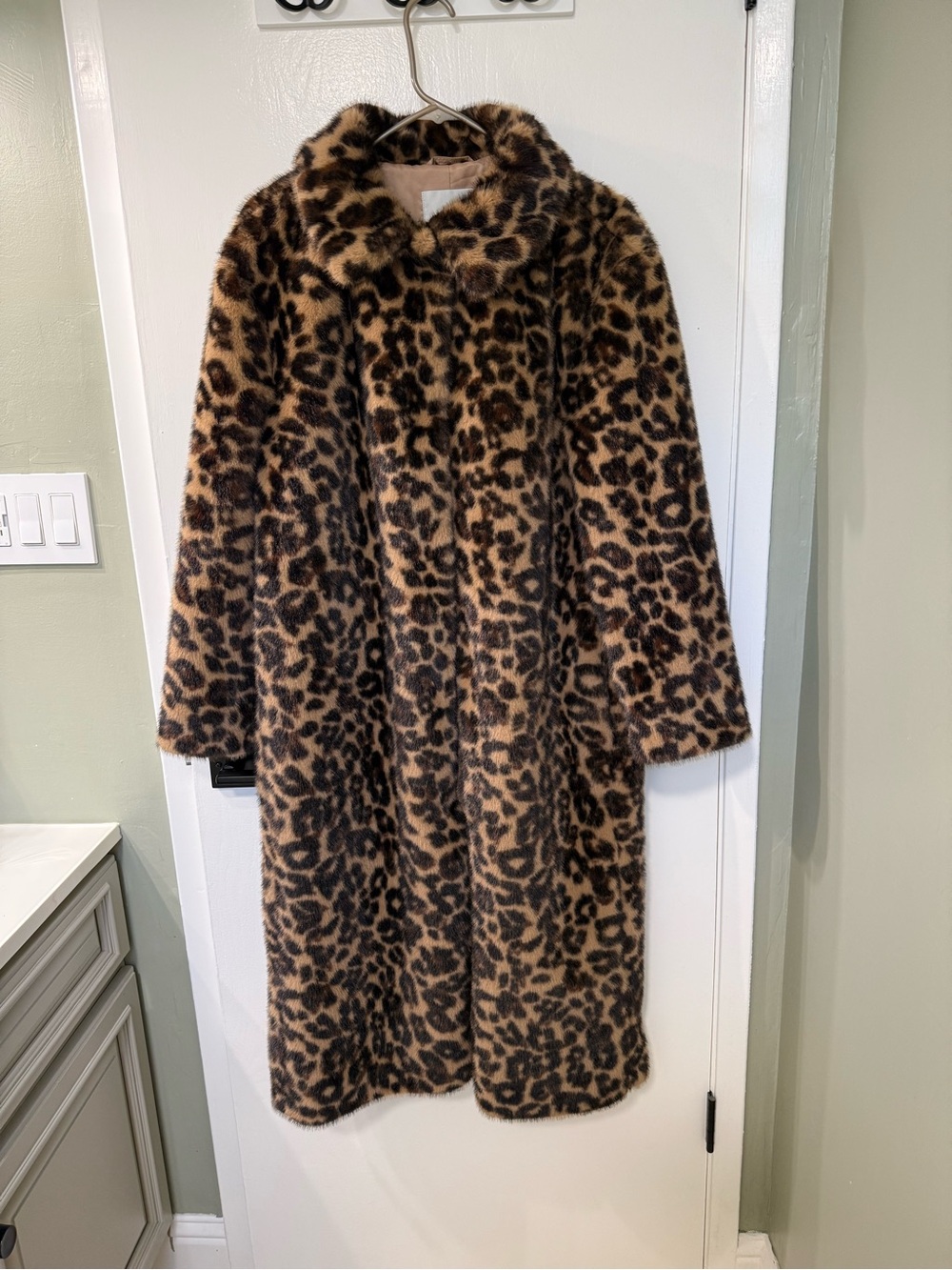 Abercrombie & Fitch Leopard Print Faux Fur Long Coat - Picture 5 of 7